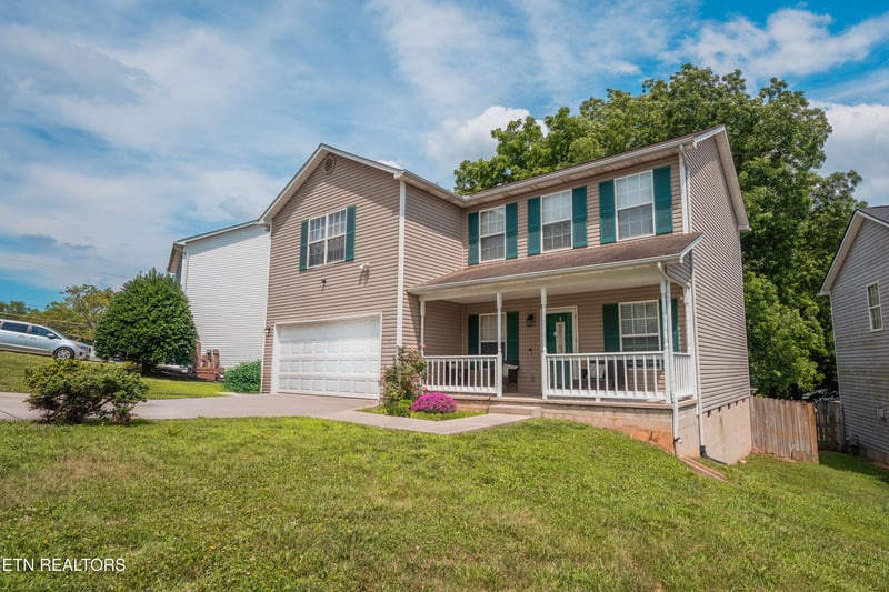 7708 Ambergate Rd, Powell, TN 37849
