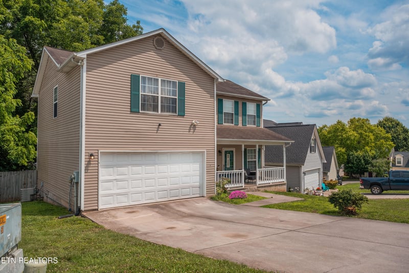 7708 Ambergate Rd, Powell, TN 37849