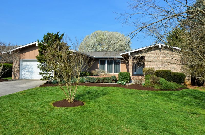 7708 Norwich Rd, Powell, TN 37849