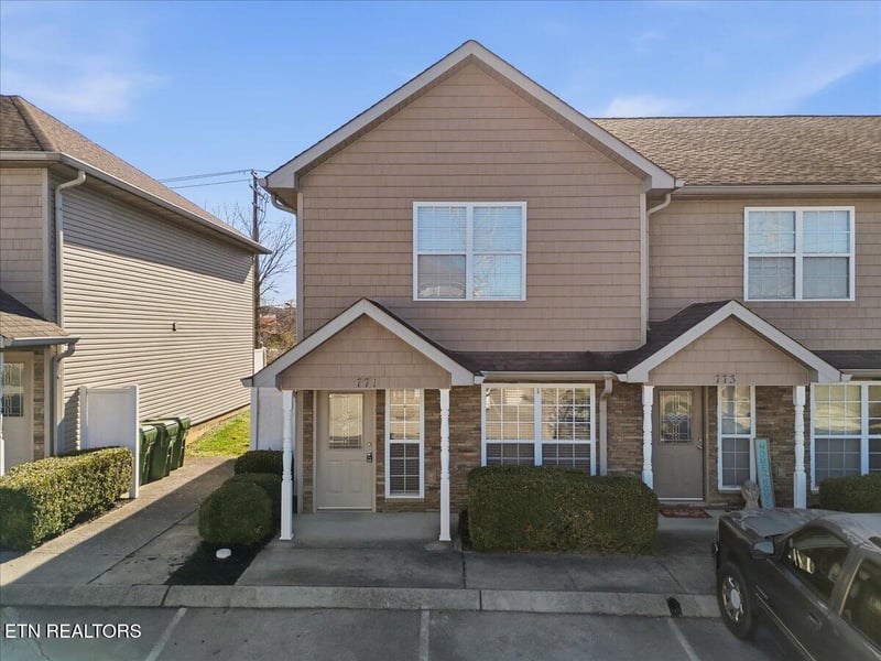 771 Casey Ln, Maryville, TN 37801