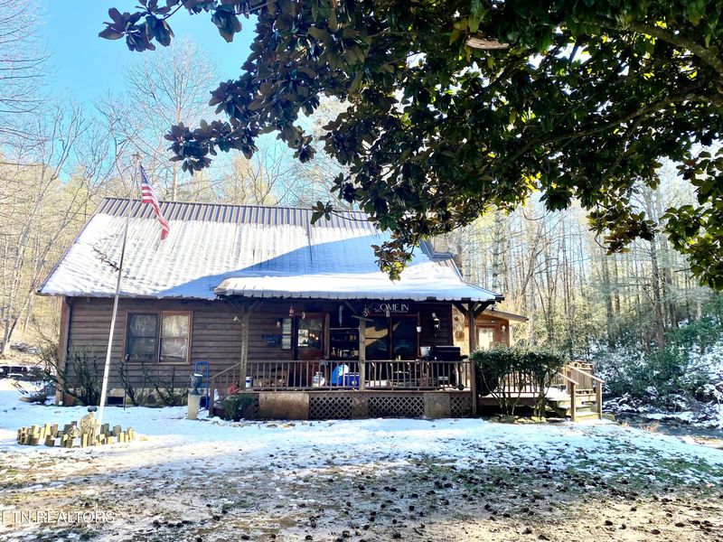 771 Fall Creek Rd, Rockwood, TN 37854