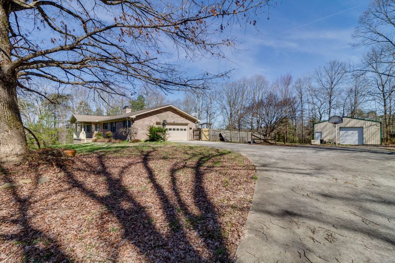 7710 Carpenter Rd, Knoxville, TN 37931