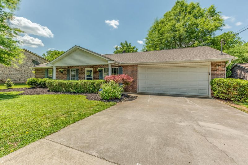 7710 Verona Ln, Powell, TN 37849