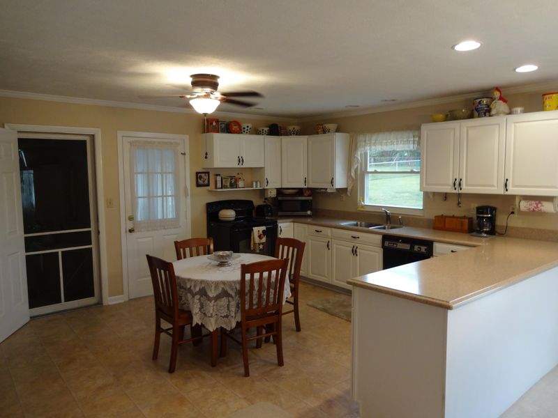 7712 Norwich Rd #18, Powell, TN 37849