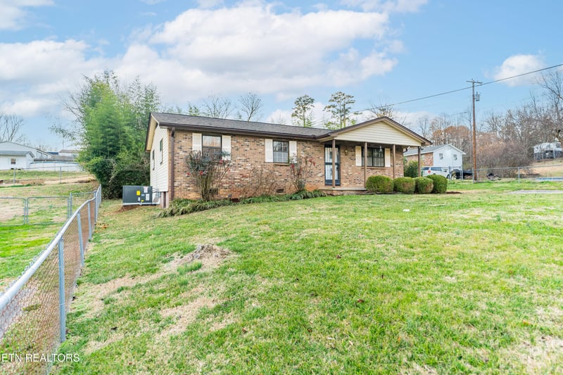 7713 Wendy Ln, Powell, TN 37849