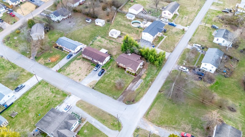 7713 Wendy Ln, Powell, TN 37849