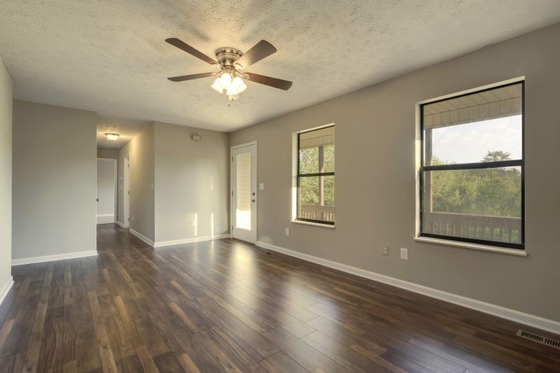 7715 Rollen Rd, Knoxville, TN 37920
