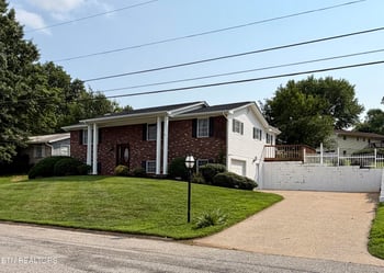 7715 Windsong Rd, Powell, TN 37849