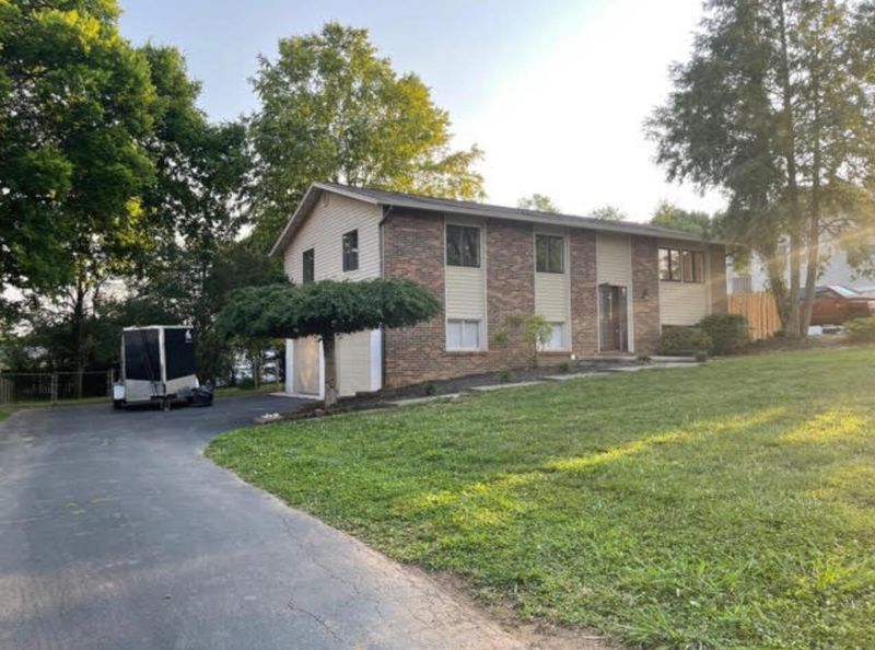 7717 Ashley Rd, Powell, TN 37849