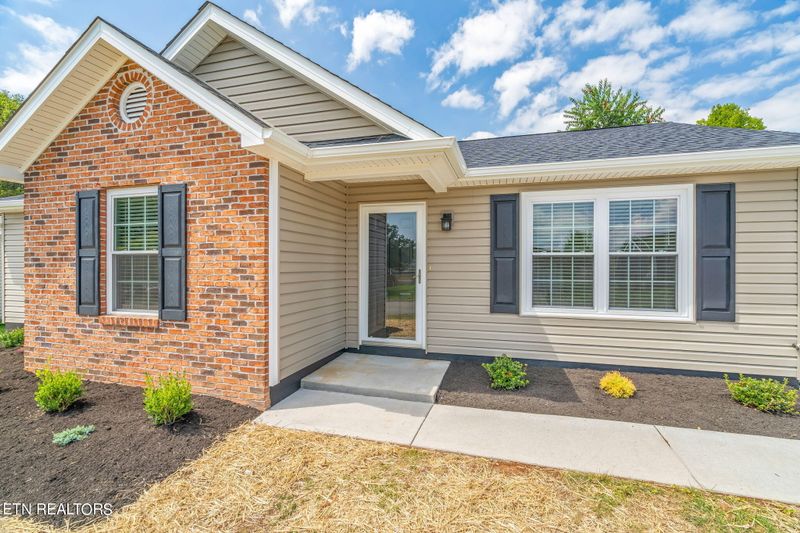 7717 Branford Ct, Powell, TN 37849