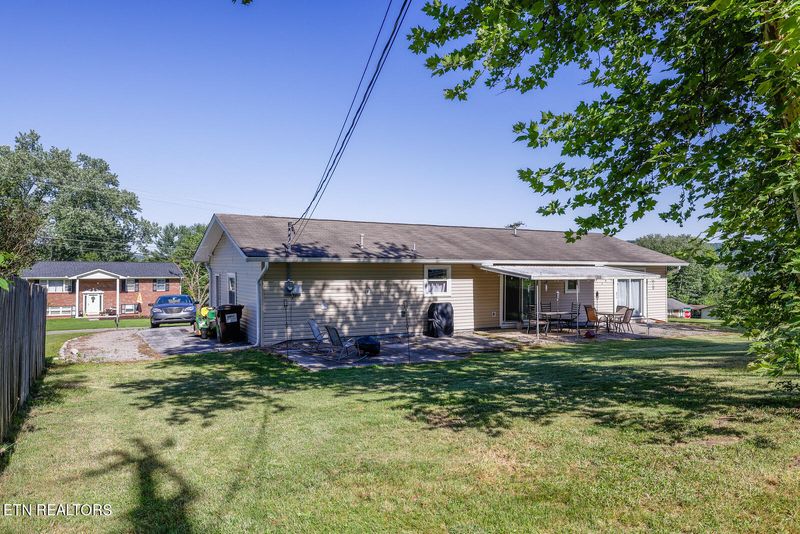 7717 Cranley Rd, Powell, TN 37849