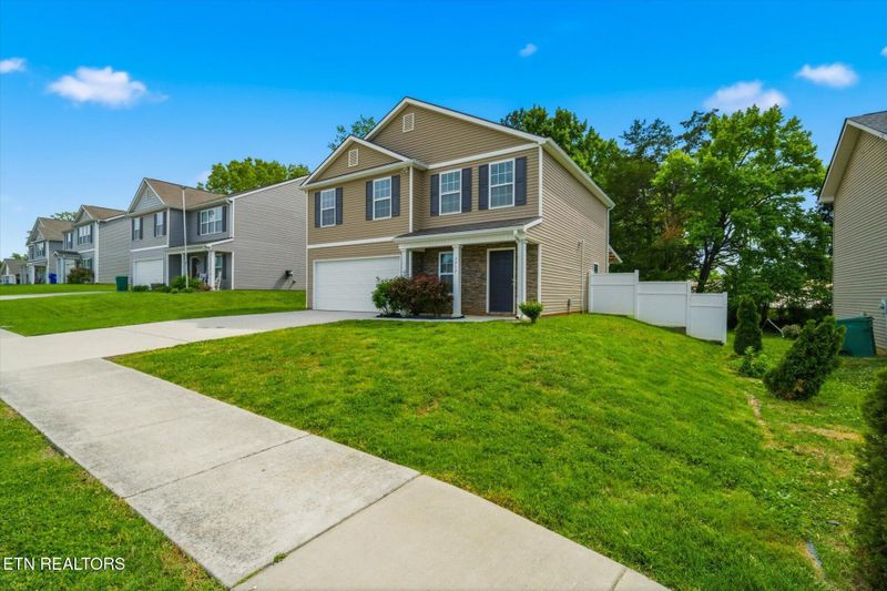 7717 Edwards Place Blvd, Corryton, TN 37721