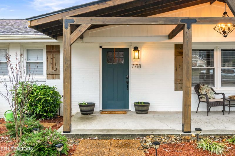 7718 Collier Rd, Powell, TN 37849