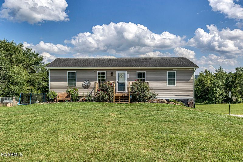 7718 Rocky Meadow Ln, Corryton, TN 37721