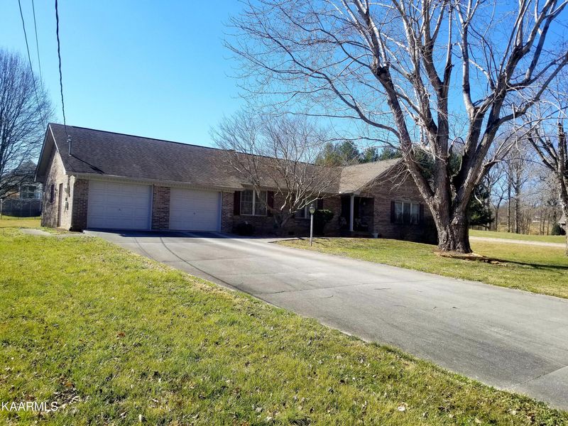 7719 Dave Rd, Knoxville, TN 37938