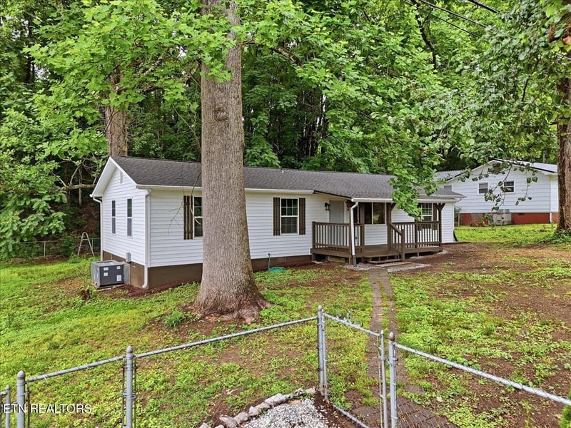 772 Clymersville Rd, Rockwood, TN 37854