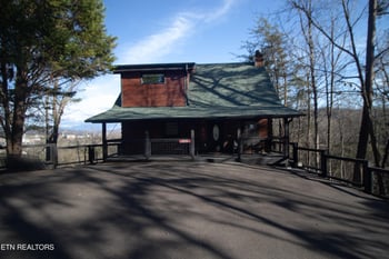 772 Lloyd Huskey Rd, Pigeon Forge, TN 37863