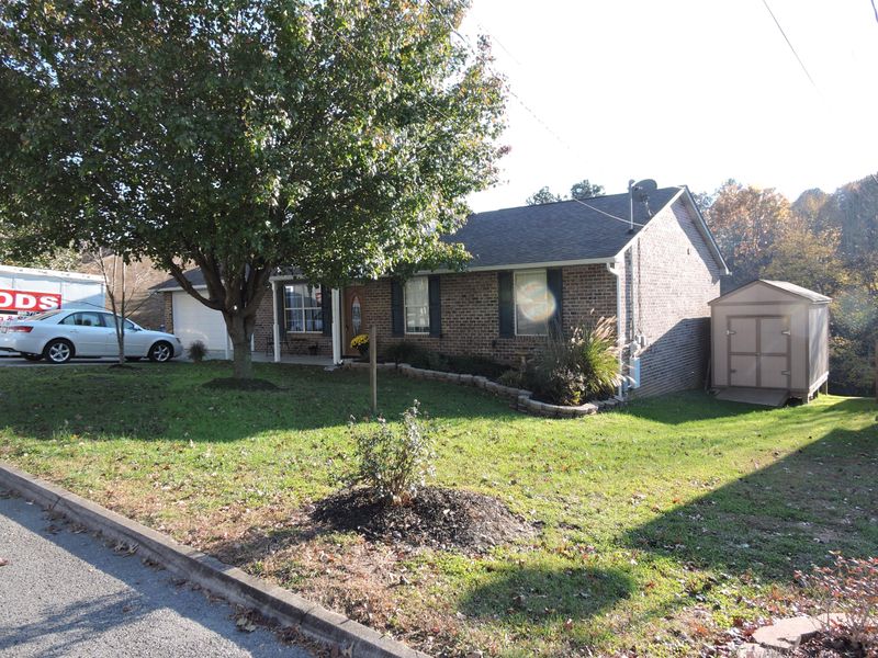 7722 Verona Ln, Powell, TN 37849