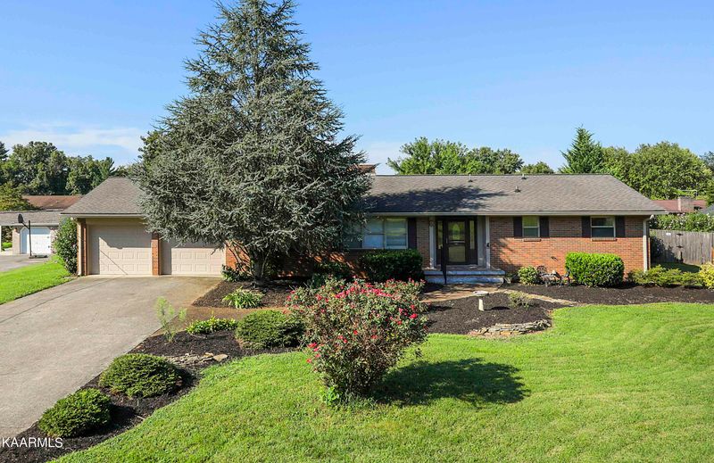 7723 E Ogg Rd, Knoxville, TN 37938