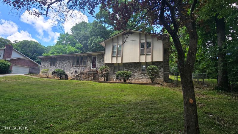 7723 Jenkins Rd, Knoxville, TN 37931