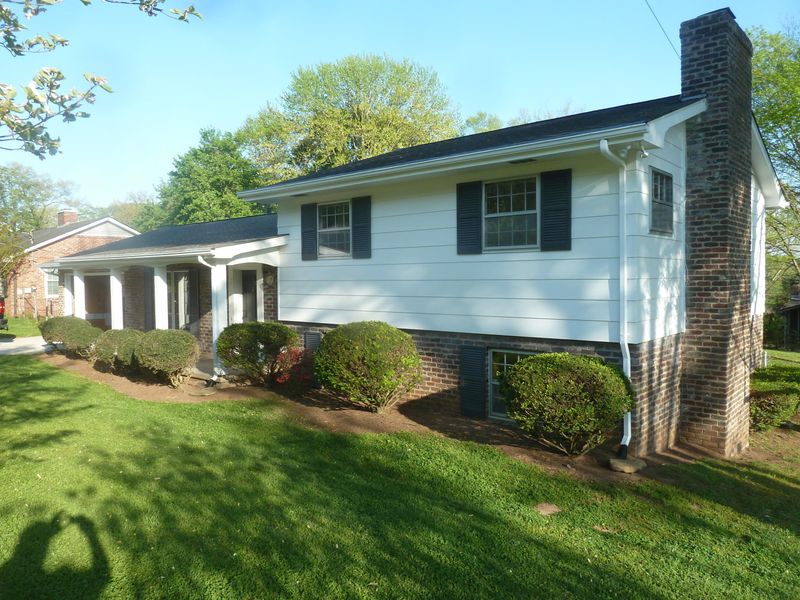 7724 Luxmore Dr, Knoxville, TN 37919