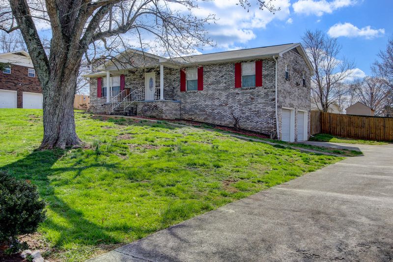 7724 Nicholas Dr, Corryton, TN 37721