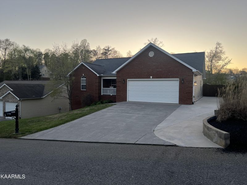 7725 Bell Stanley Rd, Powell, TN 37849