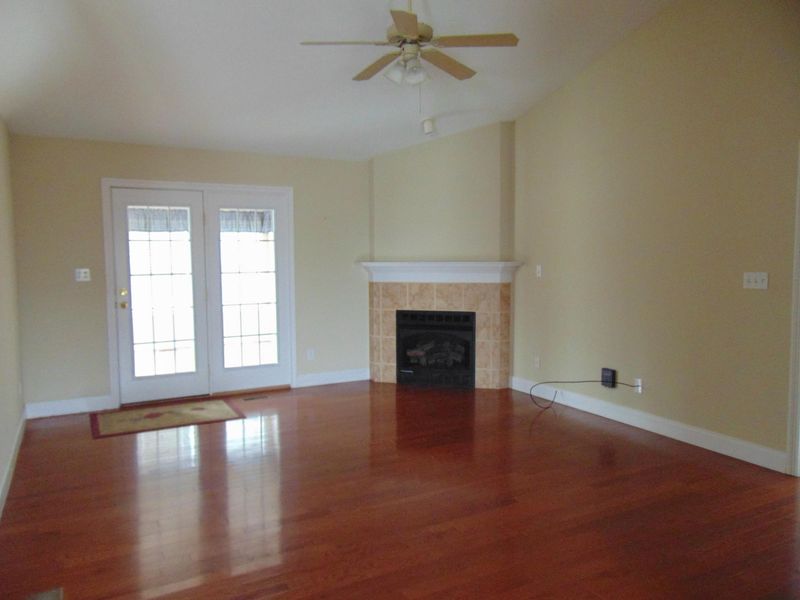 7725 Gilmore Rd, Corryton, TN 37721