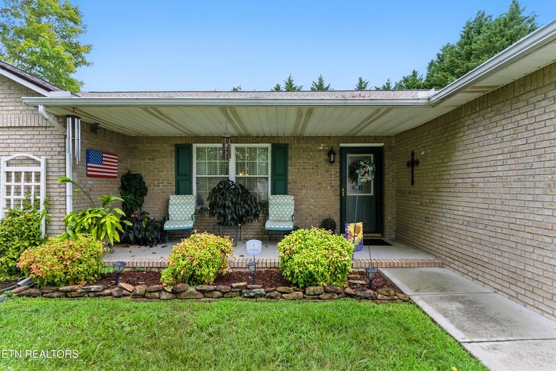 7725 Jerbeeler Dr, Knoxville, TN 37931