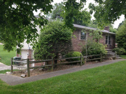7729 E Emory Rd, Knoxville, TN 37721