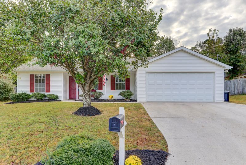 7730 Emory Chase Ln, Knoxville, TN 37918