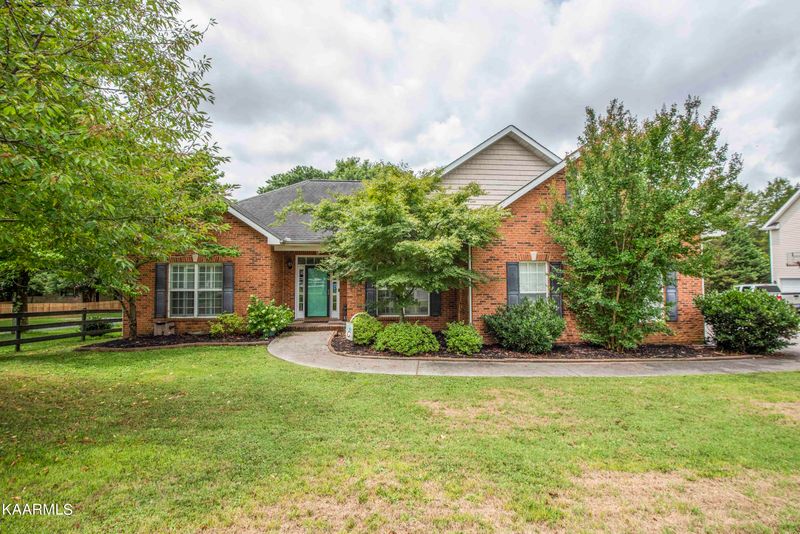 7731 Morris Rd, Knoxville, TN 37938