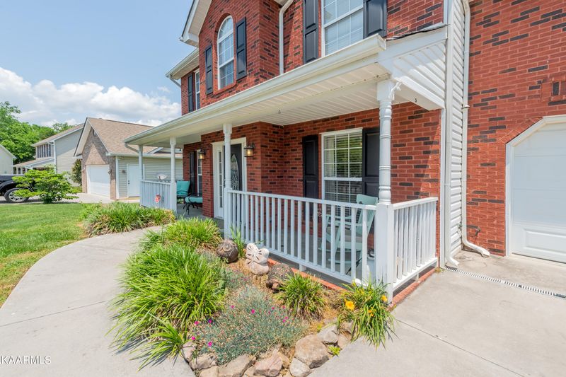 7732 Gilmore Ln, Corryton, TN 37721