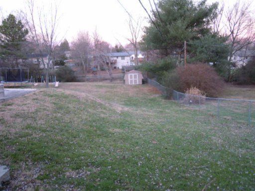 7732 Widdecomb, Powell, TN 37849