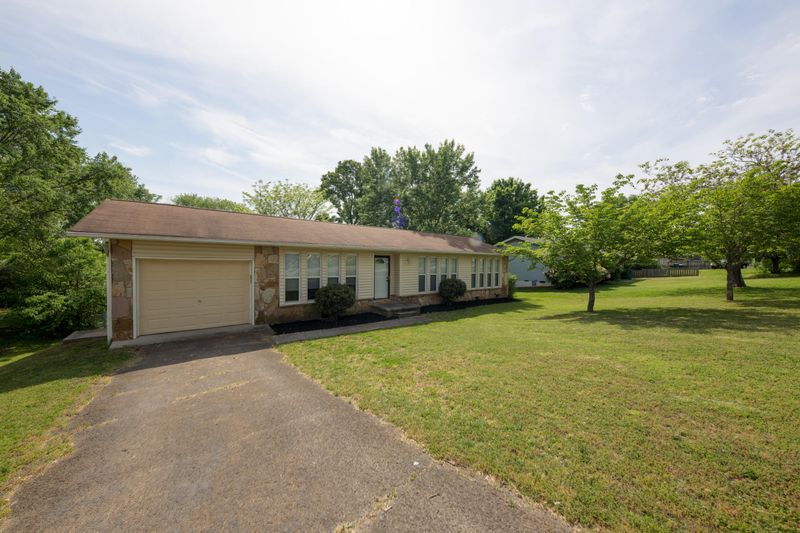 7733 Ashley Rd, Powell, TN 37849
