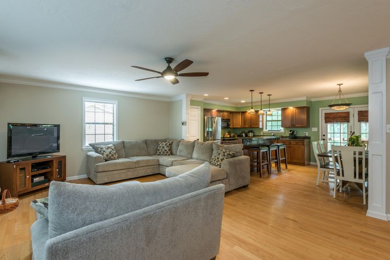 7733 Maida Vale Cir, Powell, TN 37849