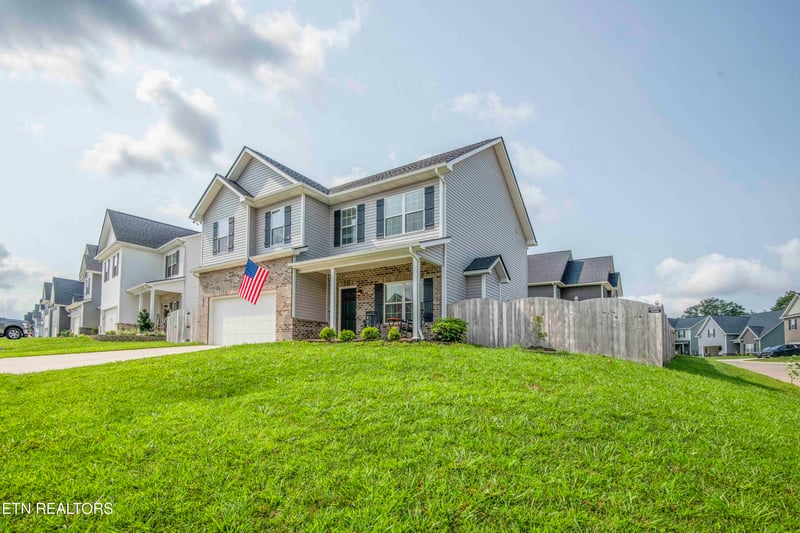 7735 Honey Oaks Rd, Corryton, TN 37721