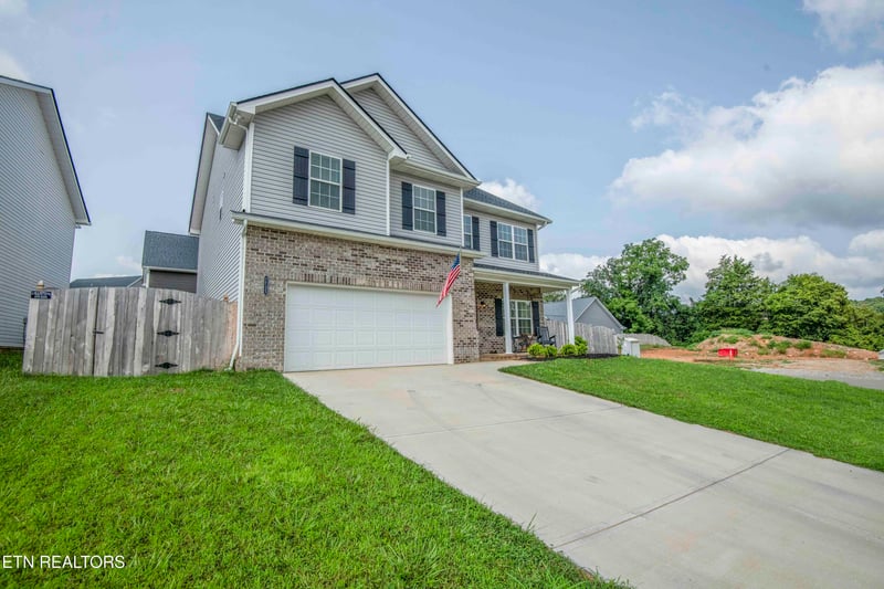 7735 Honey Oaks Rd, Corryton, TN 37721