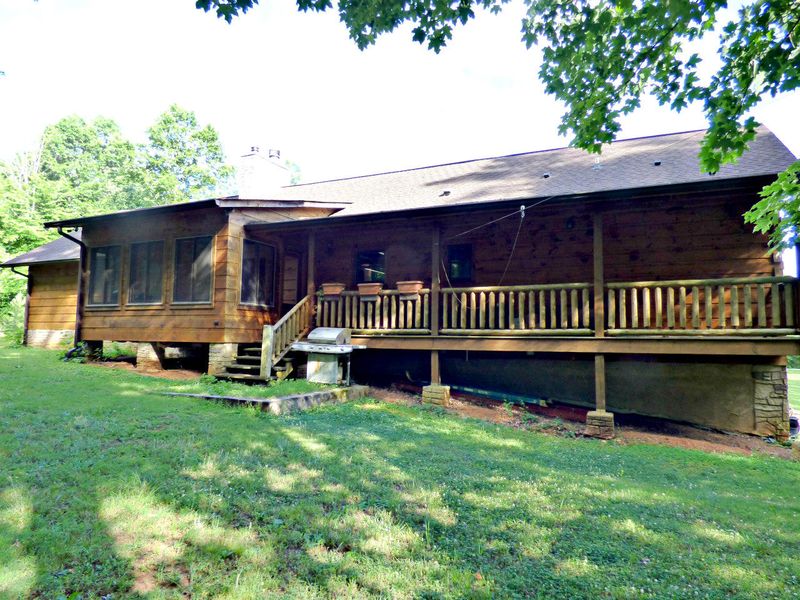 7739 Mcmillan Rd, Knoxville, TN 37914