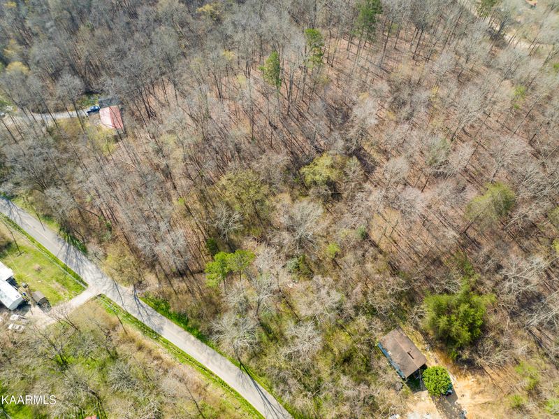 774 Emory Heights Rd, Harriman, TN 37748