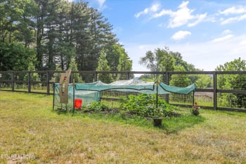 7740 Tressa Cir, Powell, TN 37849