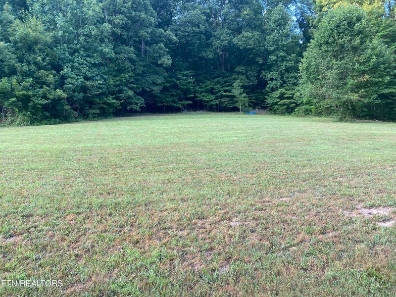 7744 Mcmillan Rd, Knoxville, TN 37914