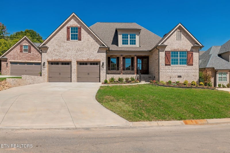 7745 Madgewood Ln, Knoxville, TN 37909