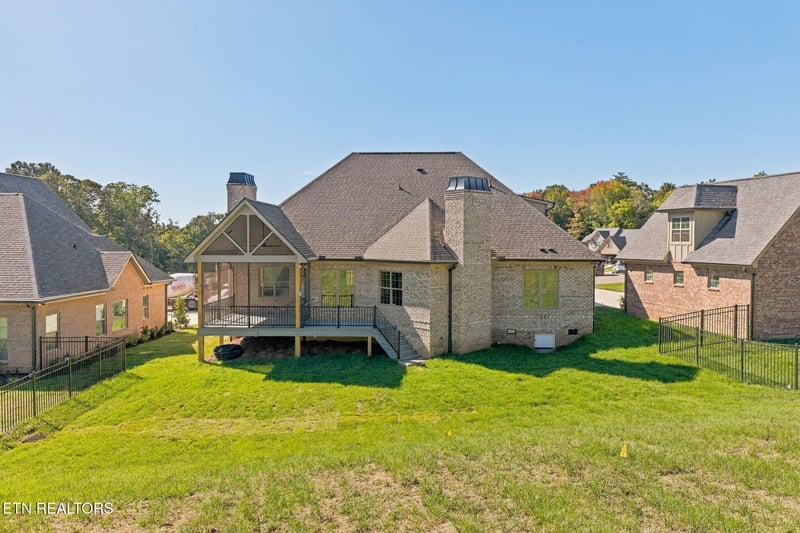 7745 Madgewood Ln, Knoxville, TN 37909