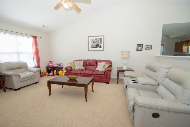7747 Verona Ln, Powell, TN 37849