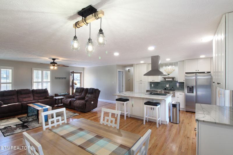 7749 Camberley Dr, Powell, TN 37849