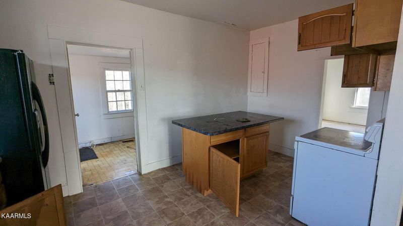 775 Meadow Branch Rd, Bean Station, TN 37708
