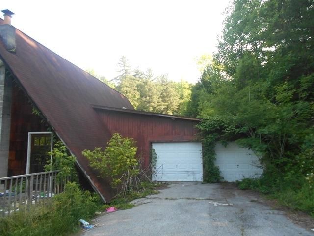 776 Montgomery Rd, Lancing, TN 37770