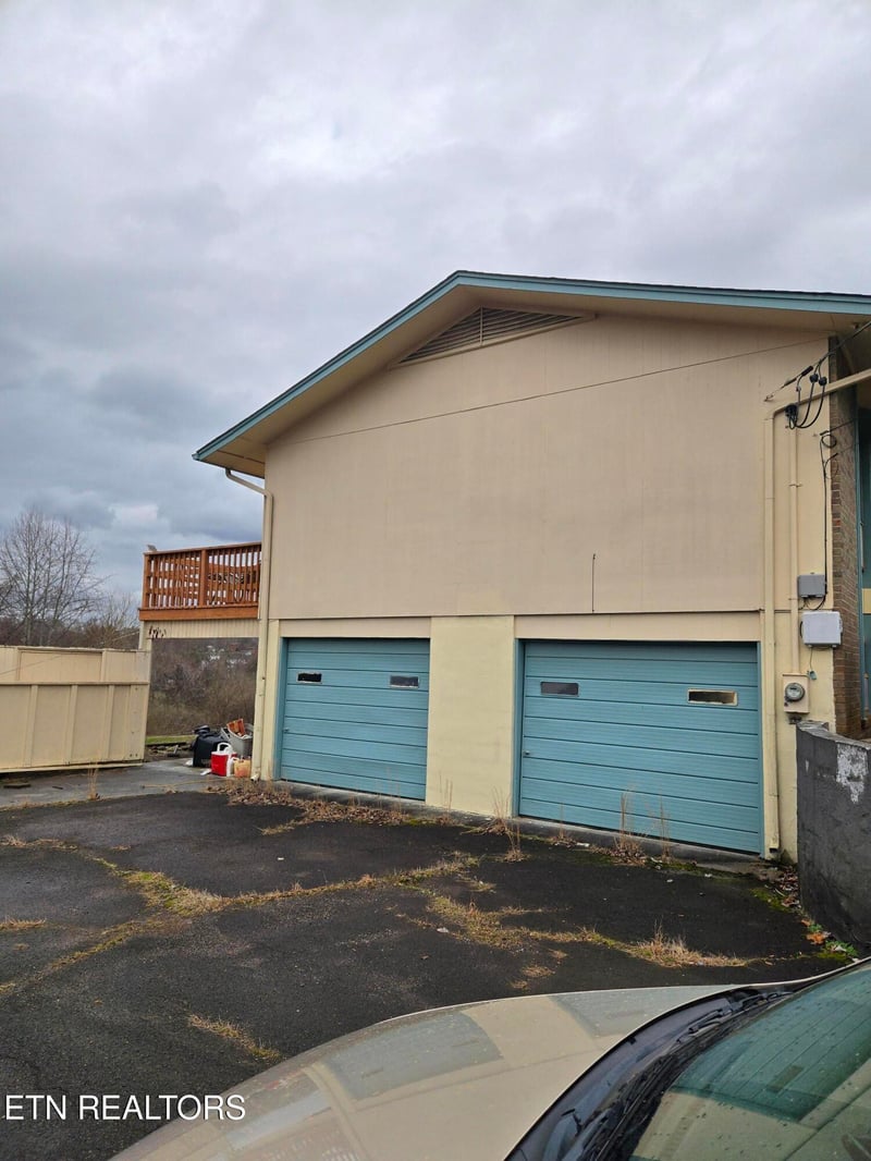 7760 Cranley Rd, Powell, TN 37849