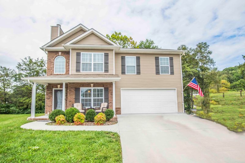 7761 Budding Vine Ln, Knoxville, TN 37931